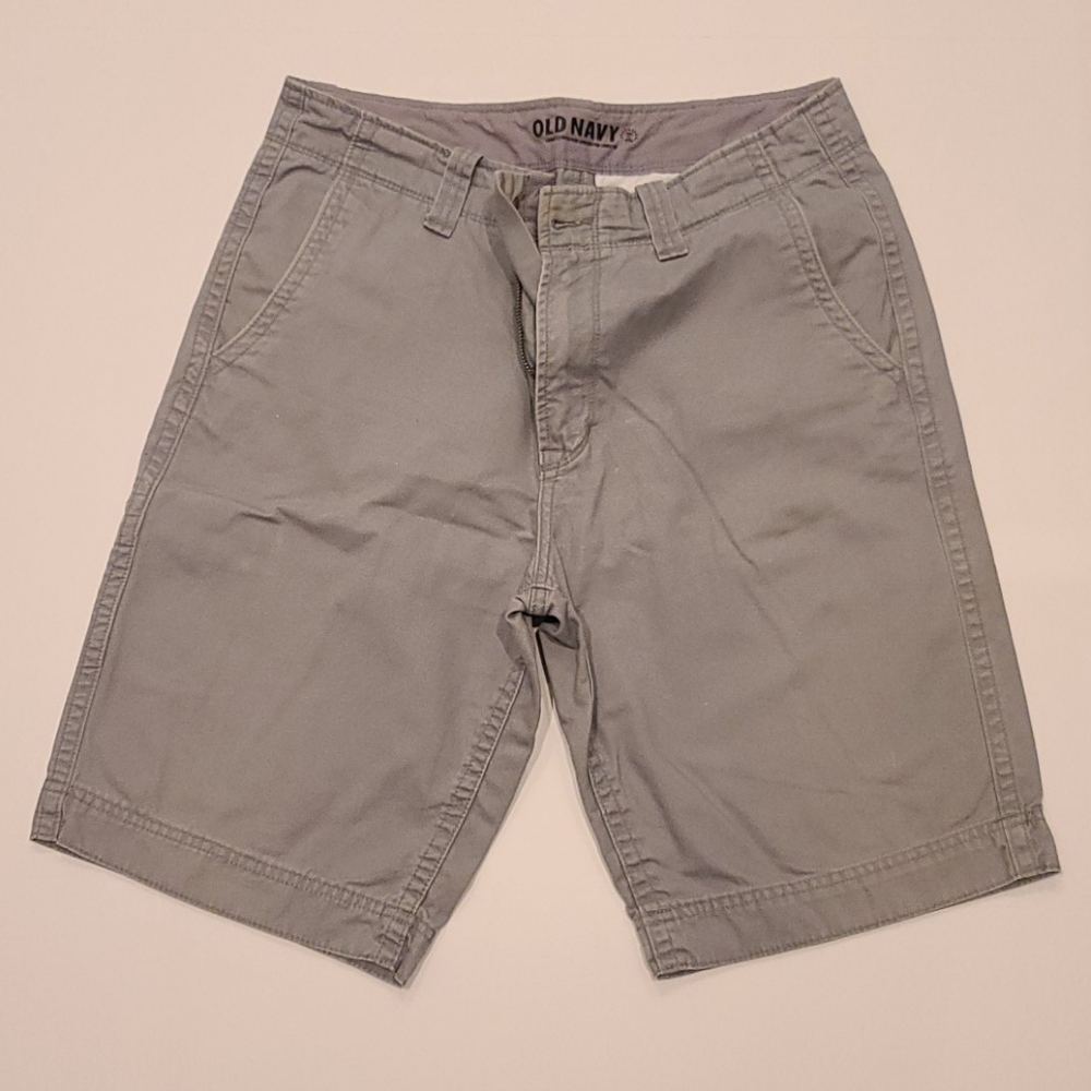 Old Navy grey shorts size 32 waist 10 inch inseam